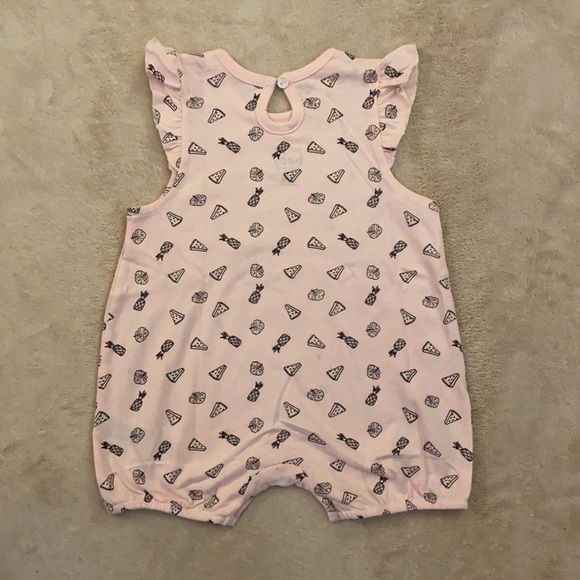 Rae Dunn SWEETEST BABY EVER Rompers Size 6-9 Month - Picture 5 of 7